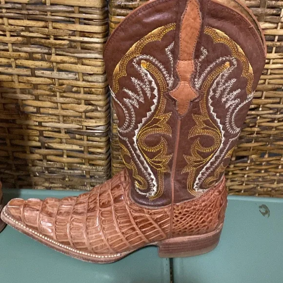 vintage Montenegro tan brown cowboy boots crocodile leather 22 1/2 ? With belt